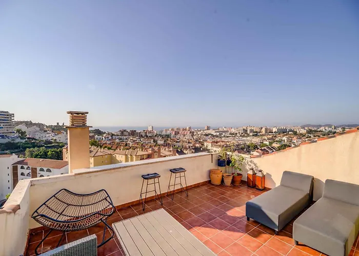 דירה 120 - Cozy Duplex Penthouse With Panoramic Views פואנגירולה