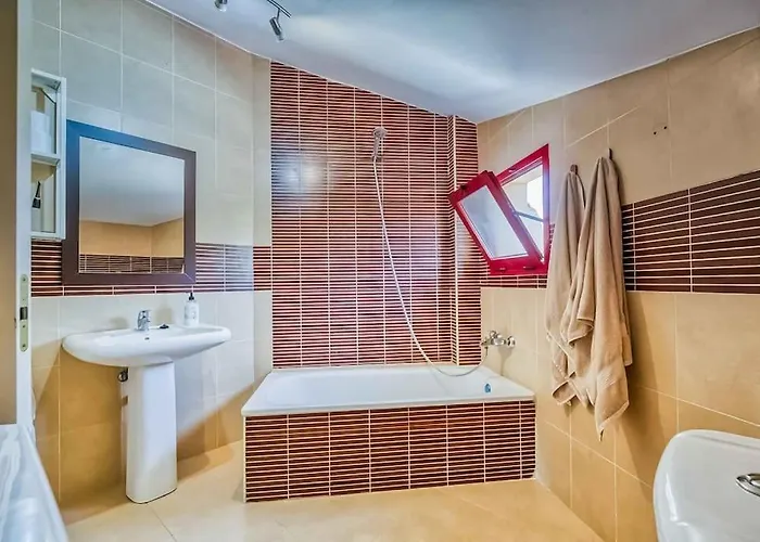 120 - Cozy Duplex Penthouse With Panoramic Views 丰希罗拉